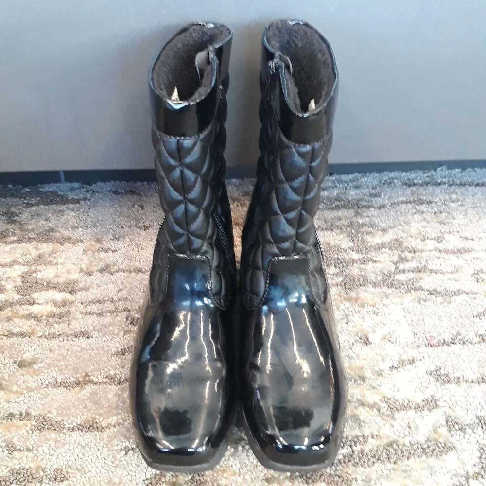 White Mountain Aquarius Quilted Satin Boots / Size 7M Black Winter Boots